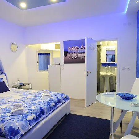 Rinaldi Lux * Belgrade